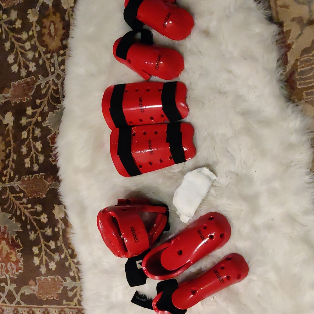 Martial Art Sparring Gear- 9 pieces total